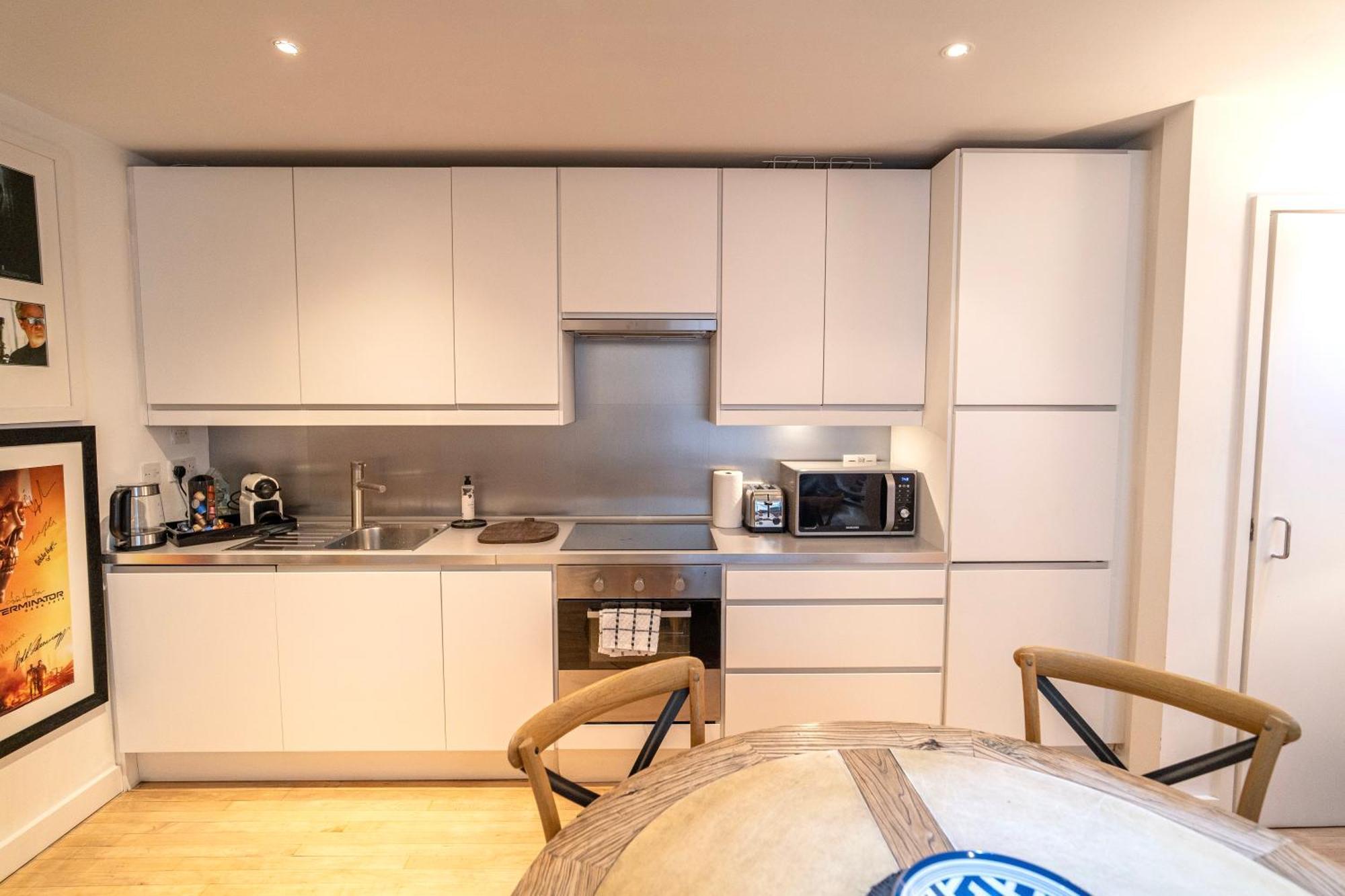 Spacious West End Duplex Apartment, W1 Central London Exteriör bild
