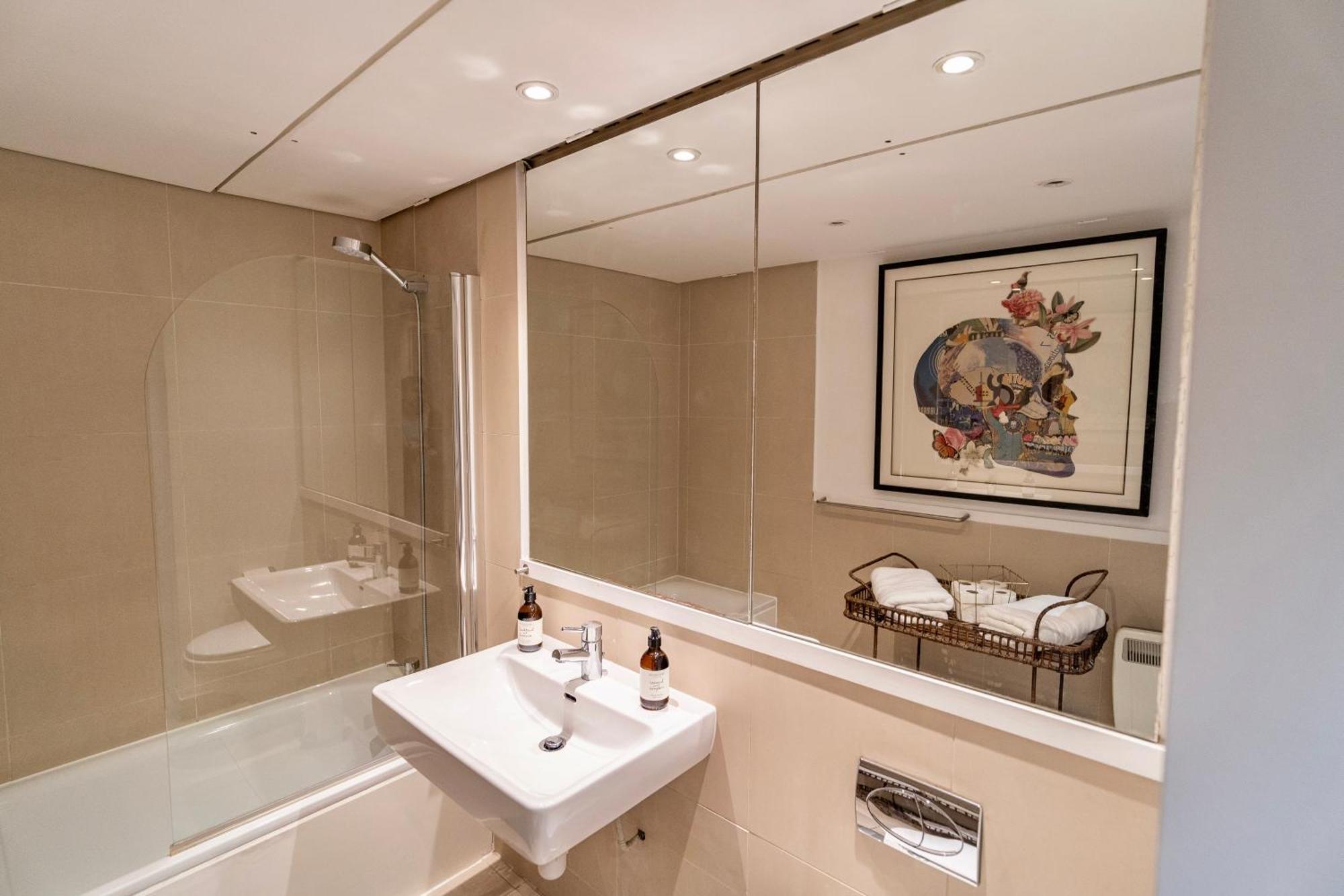 Spacious West End Duplex Apartment, W1 Central London Exteriör bild