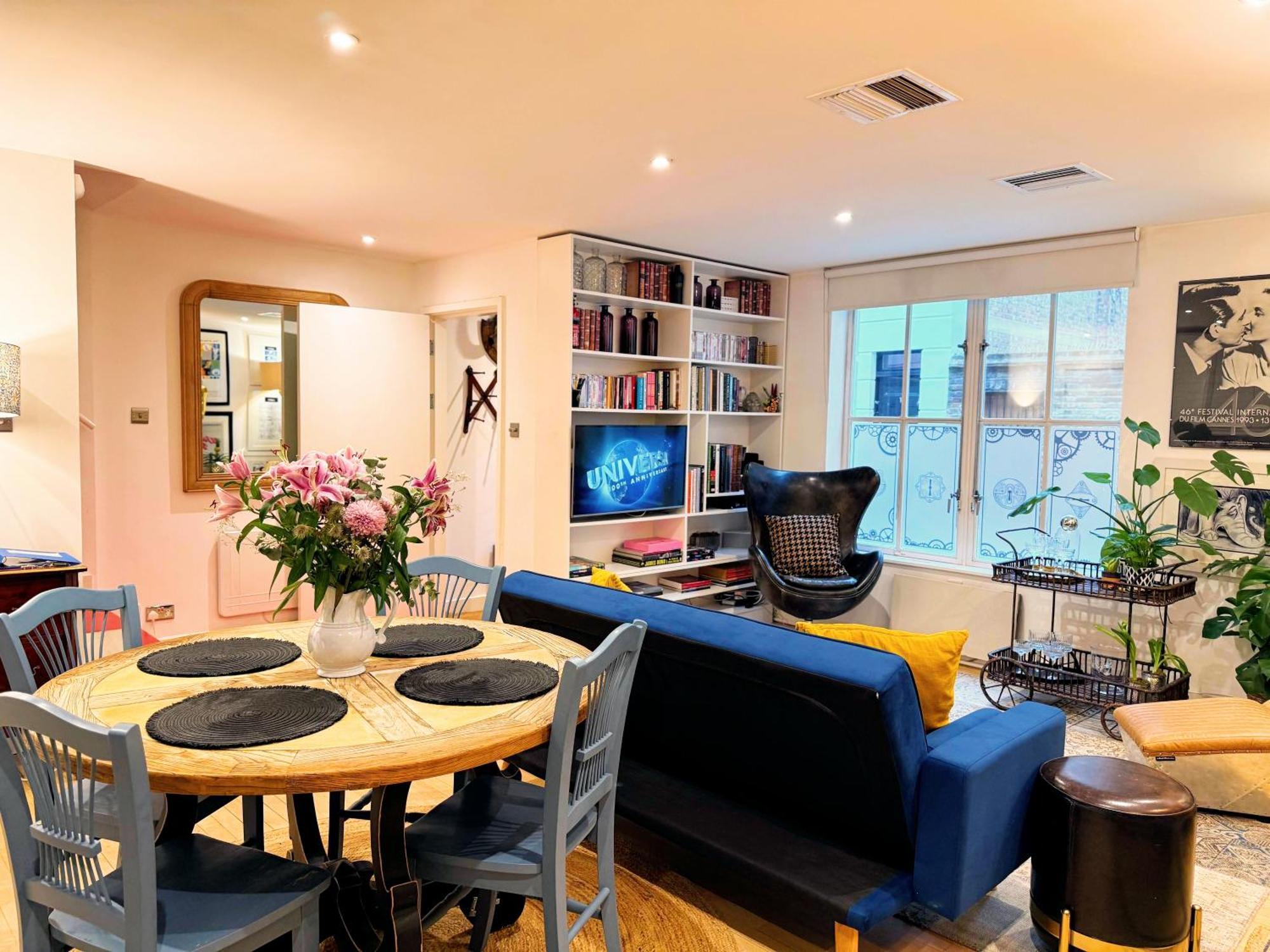Spacious West End Duplex Apartment, W1 Central London Exteriör bild